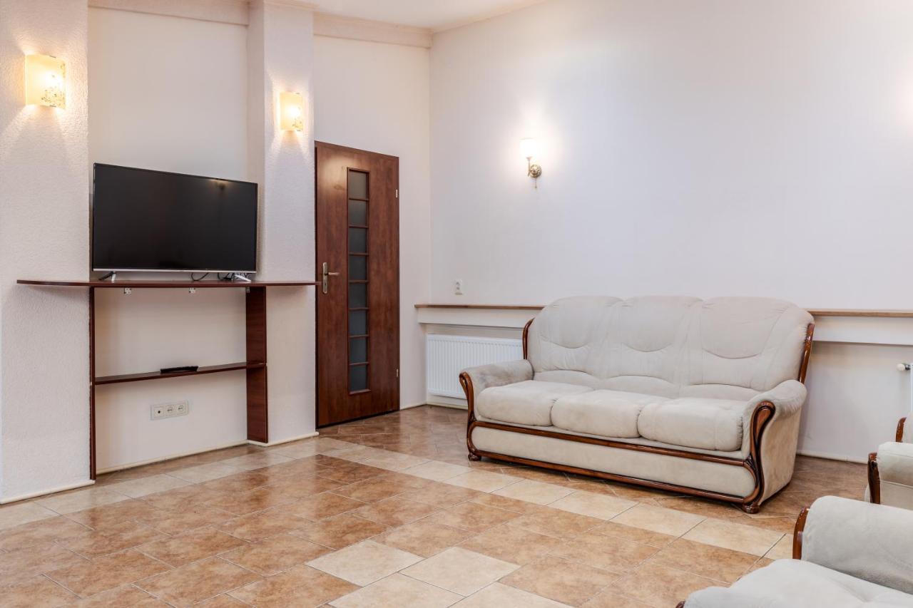 Mangal And Terrace In Center Apartment Lviv Exterior foto